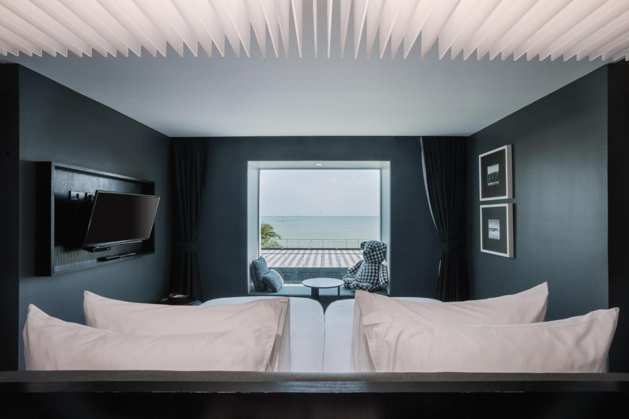 Foto Hotel Phuket Beachfront Bagian luar foto Deluxe Ocean View